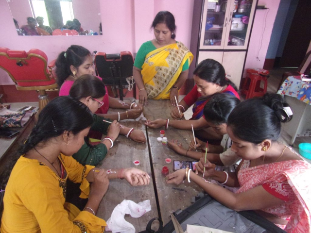 Beauty Parlor Training by Muneer Social Welfare Society