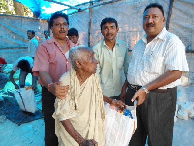 Emergency Flood Relief Camp by Muneer Social Welfare Society