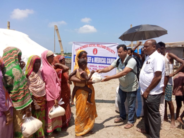 Emergency Flood Relief Camp by Muneer Social Welfare Society